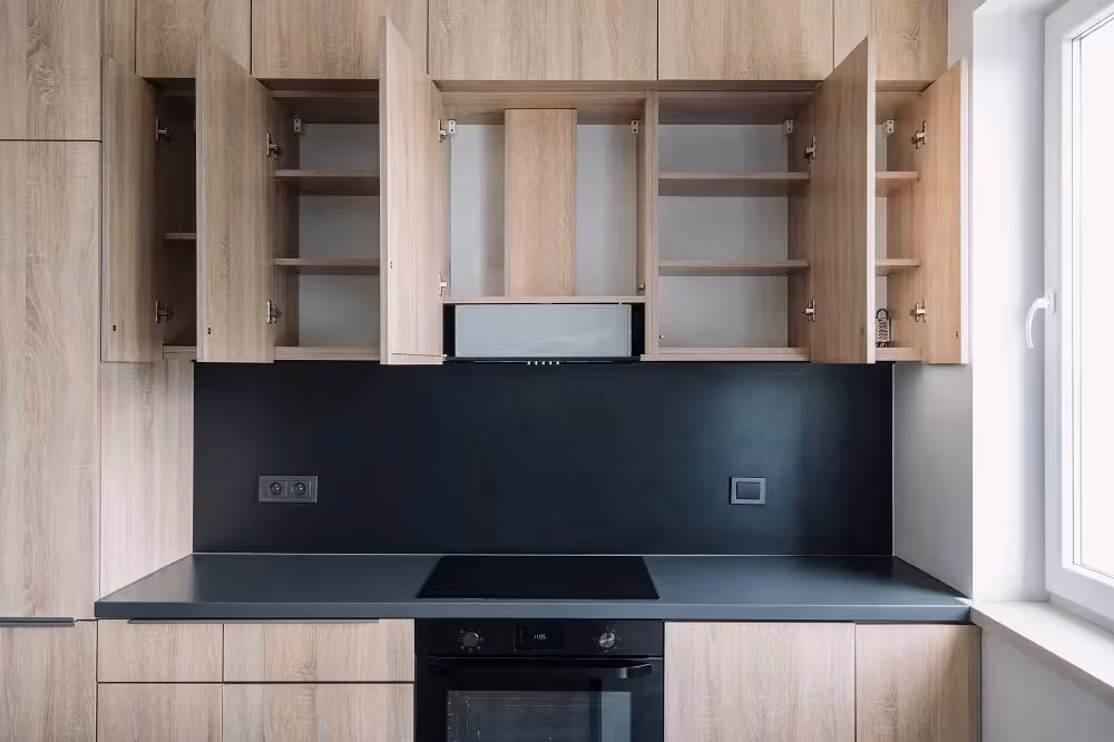 What Cabinet Refacing Offers Chicagoland Homeowners