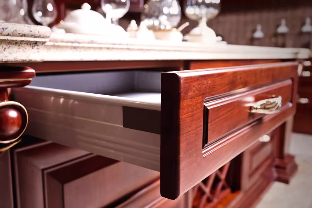 Mahogany drawer box and dovetailed frame in solid condition